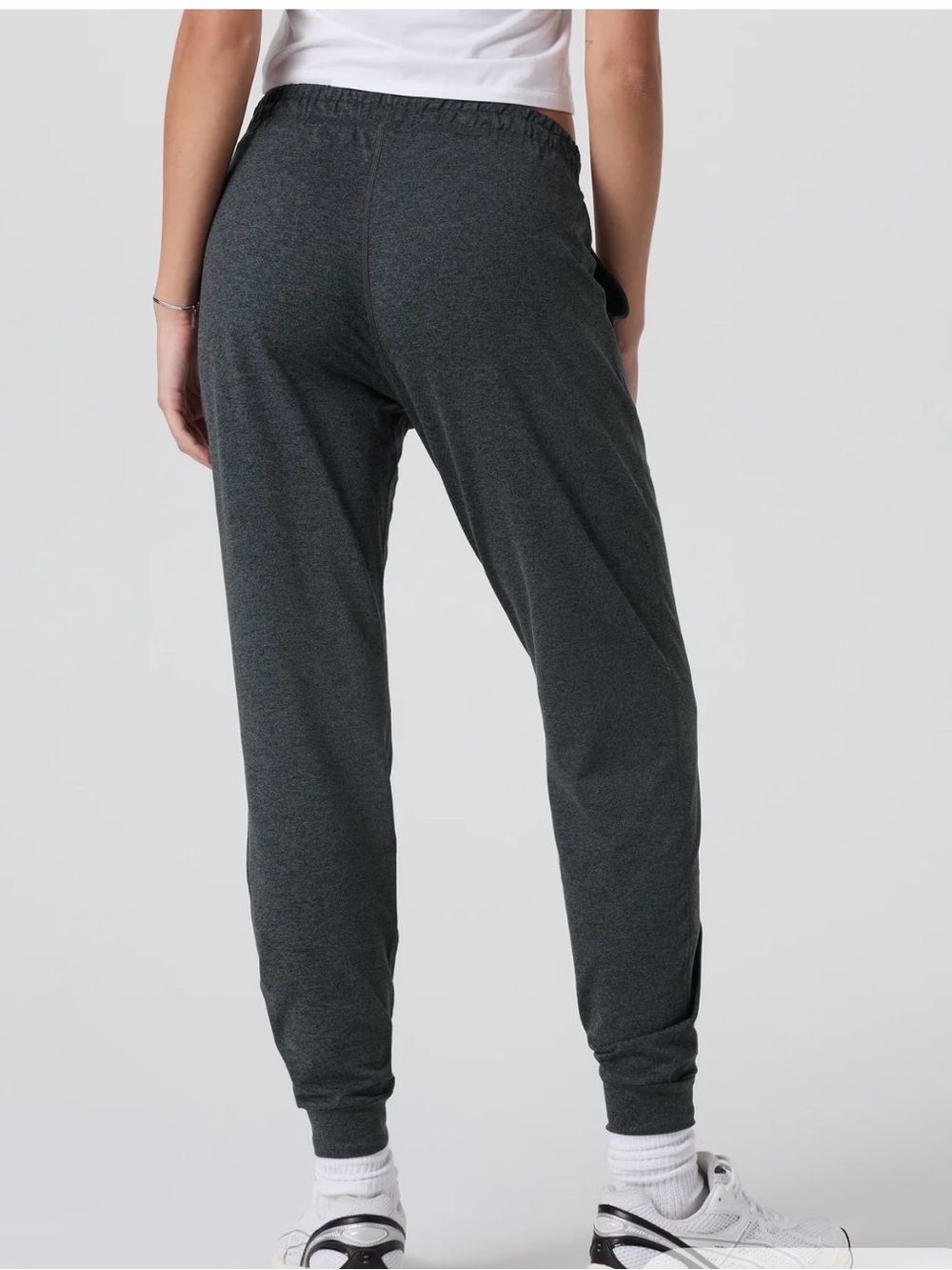 NWOT- Brand new, never worn Vuori Charcoal Heather Performance Joggers - Picture 10 of 12